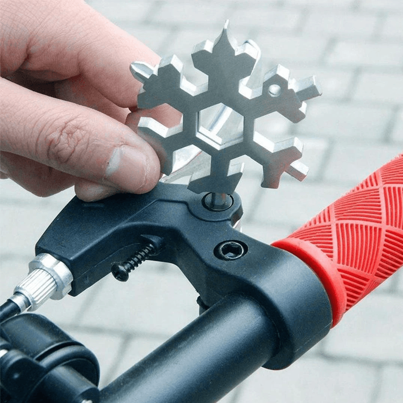 18-in-1 stainless steel snowflakes multi-tool